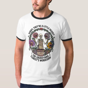 Grappig De Werkplaats van de Bloemist op de Begraa T-shirt