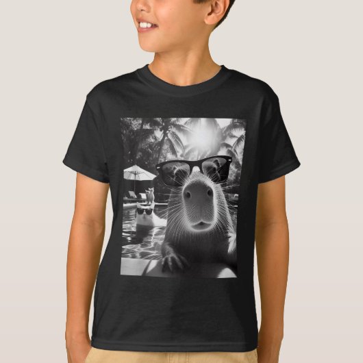 Grappig Dierenzwembad Capybara Selfie met ca T-shirt (Voorkant)