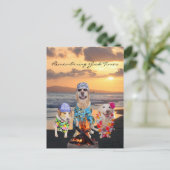 Grappig Dog Graduation Party op het strand Briefka Uitnodiging Briefkaart (Staand voorkant)