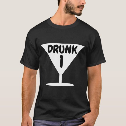 Grappig Drink 1 Party Thing Halloween Kostuum T-shirt (Voorkant)