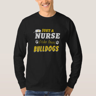 Grappig een verpleegster die van de bulledogs houd t-shirt
