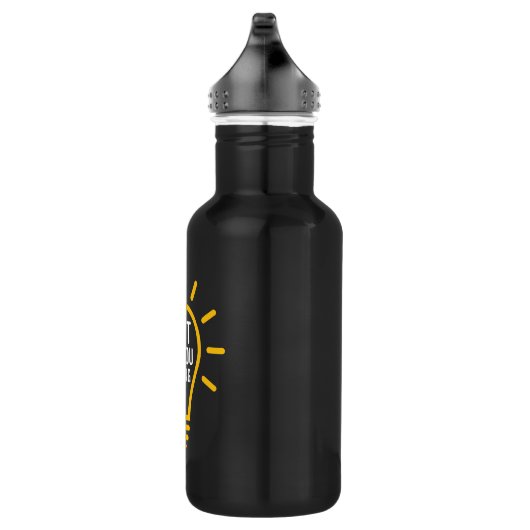 Grappig elektricien citeert kijk naar waterfles (Rechts)