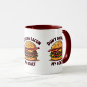 Grappig eten Pun Bacon Lover Cheeseburger Design Mok (Voorkant rechts)