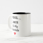 Grappig favoriet kind met gepersonaliseerde 2 name tweekleurige koffiemok (Voorkant links)