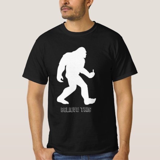 Grappig 'FLIP THE BIRD' Yeti Bigfoot T-shirt (Voorkant)