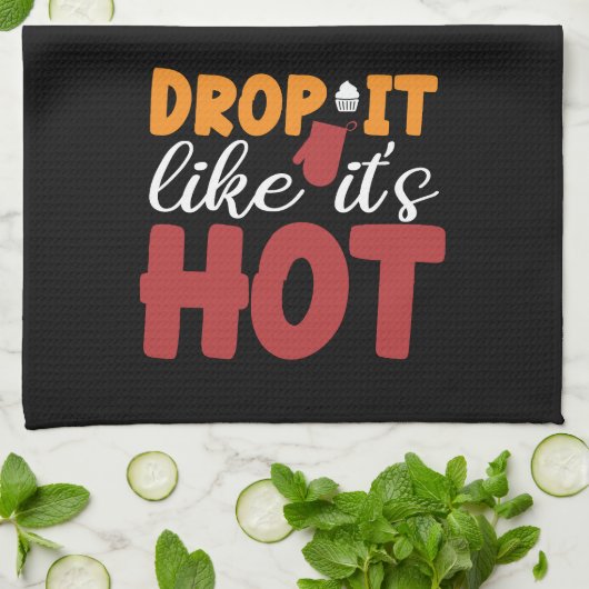 Grappig gebakken koken laten vallen alsof het heet theedoek (Gevouwen)