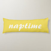 Grappig Geel en Wit Naptime Lichaamskussen (Voorkant)