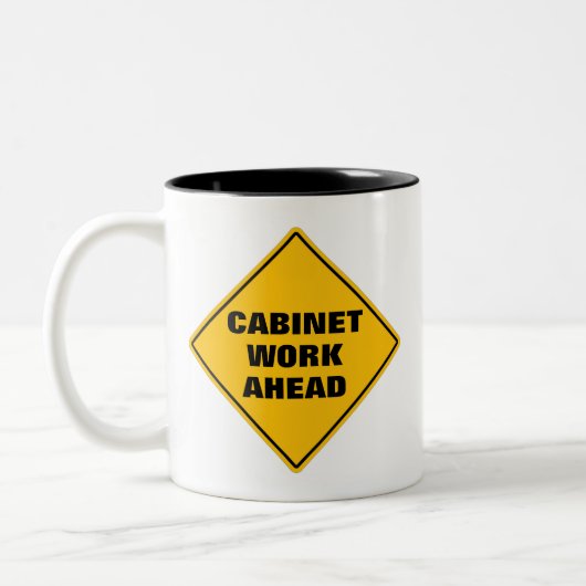 Grappig geel kabinet met waarschuwingsteken tweekleurige koffiemok (Links)