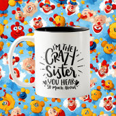 Grappig gek zusje toevoegen monogram tweekleurige koffiemok