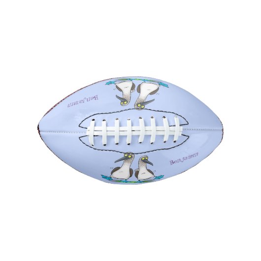 Grappig, gelukkig blauw gefundeerde cartoon die op american football (Voorkant)