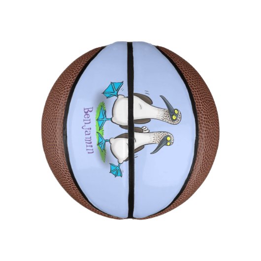 Grappig, gelukkig blauw gefundeerde cartoon die op basketbal (Verticaal)