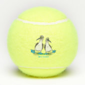 Grappig, gelukkig blauw gefundeerde cartoon die op tennisballen (Achterkant)