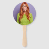 Grappig gepersonaliseerd gezicht op een stok aange handwaaier (Voorkant)