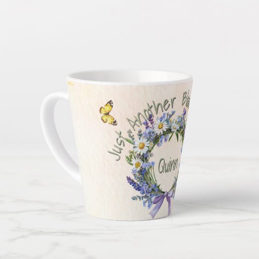 Grappig gewoon weer een bloeiende dag Wildflower C Latte Mok (Linkerhoek)