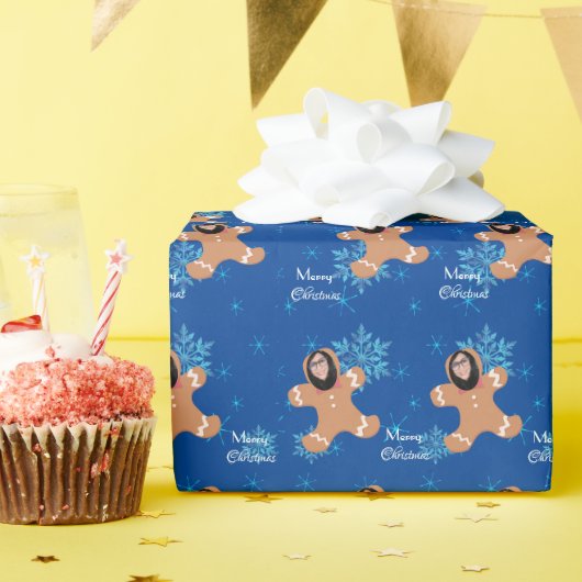 Grappig gezicht gember koekje vrolijke kerst foto cadeaupapier (Verjaardagsfeest)