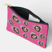 Grappig gezicht van de bruidegom tijdens bruidsfee etui (Open)