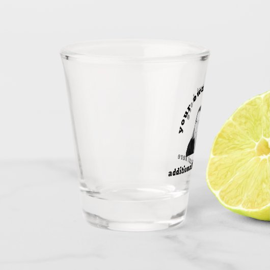 Grappig gezicht verjaardag foto afbeelding  shot glas (Links)