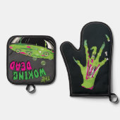 Grappig Ghoulishly Delicious Woking Dead Pun Ovenwant & Pannenlap Set (Voorkant)