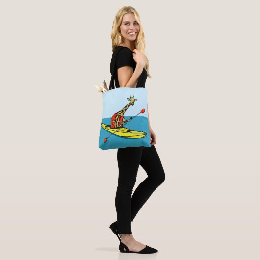 Grappig giraf zee kajakken tote bag (Op model)