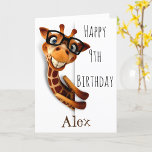 Grappig Giraffe Kids Verjaardag Wenskaart Kaart<br><div class="desc">Funny Giraffe Kids Verjaardag Wenskaart Houdt uw kind van giraffen? Heb je een nichtje of neefje, kleinkind of een kind met een aankomende verjaardag? Dan is hier een kaart voor u om te verzenden. Je kunt het bericht binnenin wijzigen en onderaan ook jouw namen aftekenen. Van alle kaarten, bedankt voor...</div>