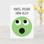 Grappig groen verrast gezicht Emoji Birthday Kaart (Gele Bloem)