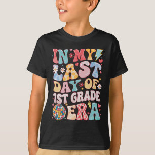 Grappig Groovy Op Mijn Laatste Dag 1e Klas Tijdper T-shirt