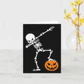 Grappig Halloween pompoen dabbing skelet voor mann Kaart (Gele Bloem)