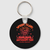 Grappig Halloween Spooky Island Est 2002 Amusement Sleutelhanger (Voorkant)