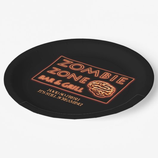 Grappig Halloween zombie eten zo vers Papieren Bordje (Gekanteld)