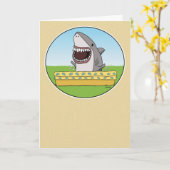 Grappig Happy Shark Peeing in Pool Birthday Kaart (Gele Bloem)