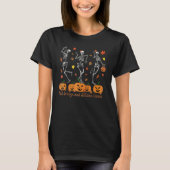 Grappig Herfst dansend skelet met herfstbladeren P T-shirt (Voorkant)
