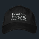Grappig "Hockey Hair I DO Care" aangepaste teamnaa Pet<br><div class="desc">Je weet hoeveel die hockeyers van hun lange lokken houden. Dit is het pet voor hen! Het pet in honkbalstijl luidt: "Hockey Hair I Do Care". (Je kunt dit ook veranderen in Hockey Hair Don't Care". Voeg hieronder de naam van uw team of speler toe en wijzig eenvoudig de tekst...</div>