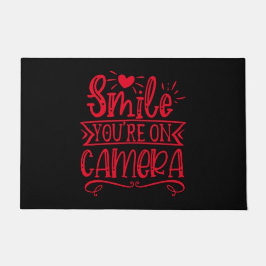 Grappig Humor - "Lach, je bent op camera" Deurmat (Voorkant)