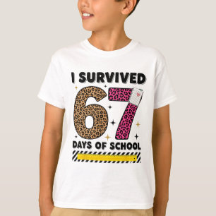 Grappig ik overleefde 67 dagen school luipaard ler t-shirt