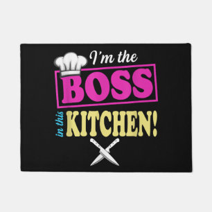 Grappig in de baas in deze keuken T-shirt koken Deurmat