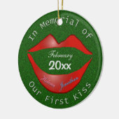 Grappig in het gedenkteken van onze eerste kus keramisch ornament (Links)