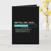 Grappig Installeren 2026 Nieuw Jaar Geek Retro Lad Kaart (Gele Bloem)