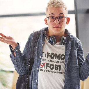 Grappig introvert FOMO FOBI Sociaal onhandig licht T-shirt
