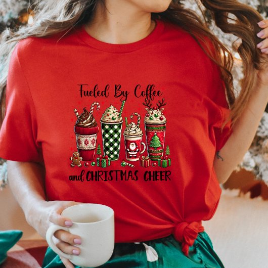 Grappig Kerst Koffie T-Shirt – Aangedreven door Ko
