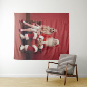 Grappig kerstduo: Kerstman en mevrouw Claus Wandkleed (In Situ (horizontaal))