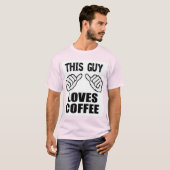 Grappig kerstfeest deze vent houdt van koffie t-shirt (Voorkant volledig)