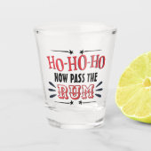 Grappig kerstfeest drink wie er de rum passeert shot glas (Voorkant)