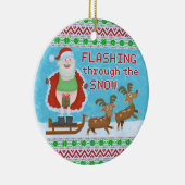 Grappig kerstfeest | Sinterklaas die door de sneeu Keramisch Ornament (Rechts)