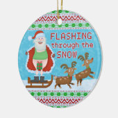 Grappig kerstfeest | Sinterklaas die door de sneeu Keramisch Ornament (Links)