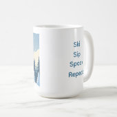 Grappig Kerstskelet op Ski's Koffiemok (Voorkant rechts)