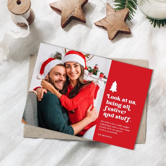 Grappig kijk ons feestelijke kerstfoto feestdagenkaart