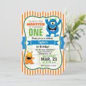 Grappig klein monster verjaardagsfeestje kaart (Staand voorkant)