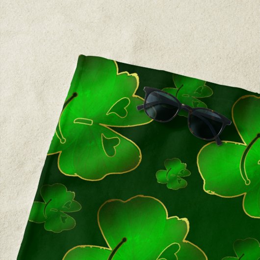 grappig, lachend, shamrocks, groene, smakelijke da strandlaken (In situ)