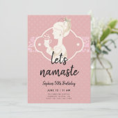 Grappig Lets Namaste Vrouwen 30e Verjaardagsfeest Kaart (Staand voorkant)