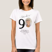 Grappig 'Look Who's 90' Stijlvolle 90e verjaardag T-shirt (Voorkant)